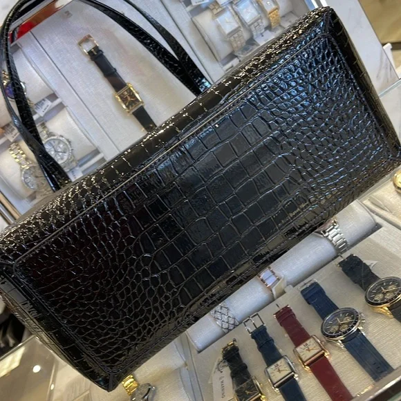 MICHAEL KORS
Reed Large Leather Belted Satchel Shoulder Tote Handbag 
Black - Picture 8 of 16